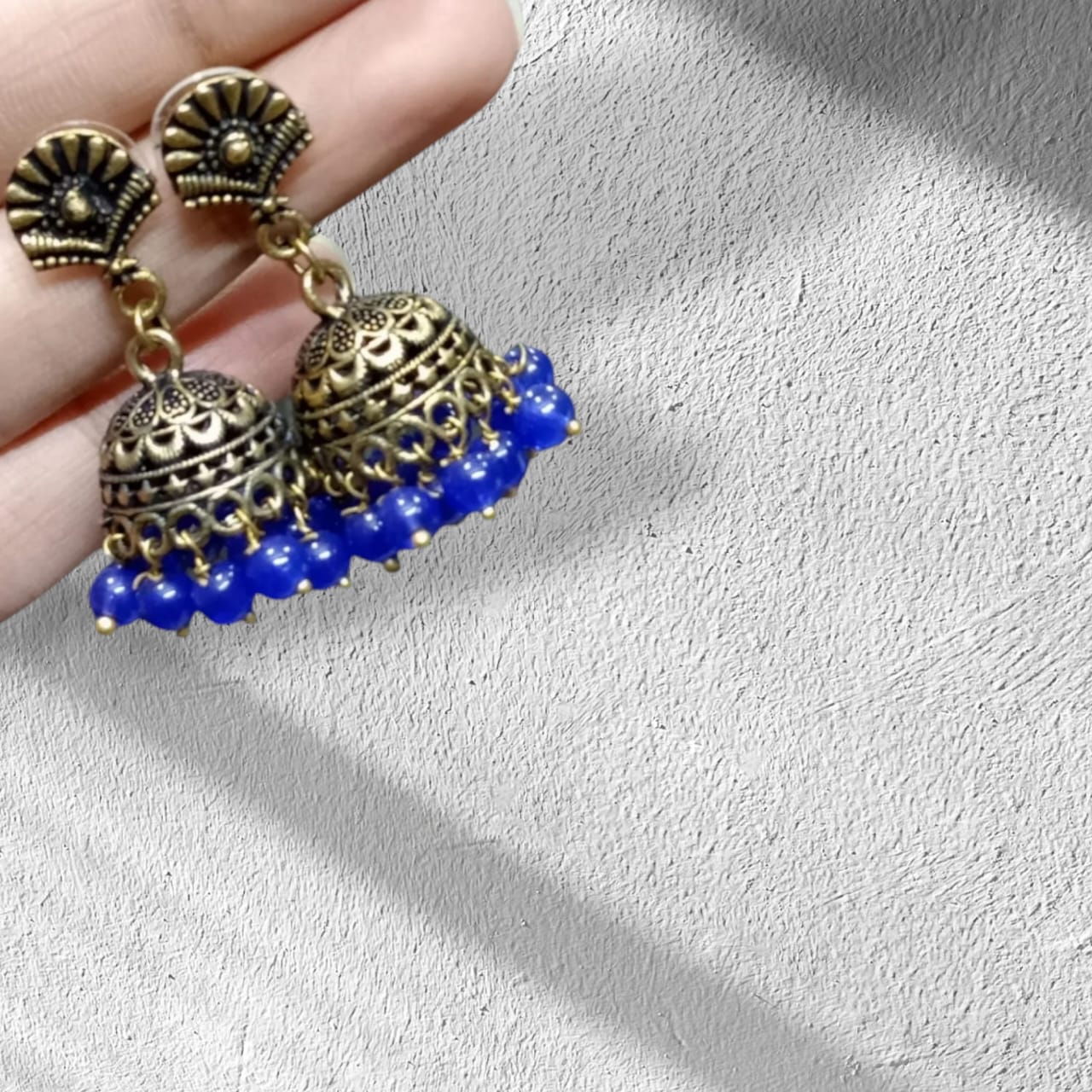 J02_Premimun Golden Royal Blue Jhumka