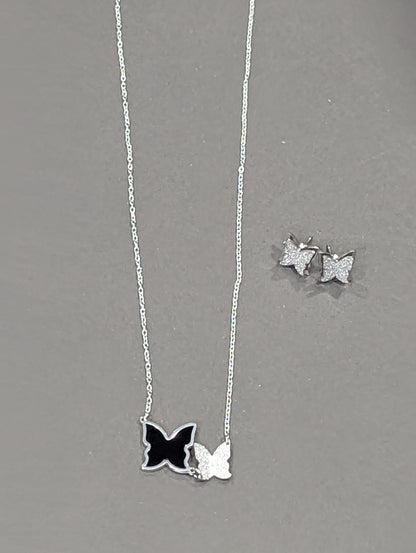 S05_Luxurious Butterfly Silver Black Necklace