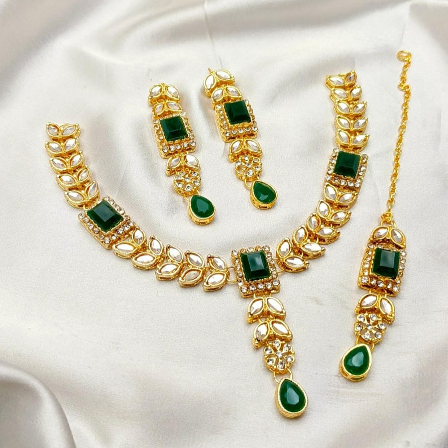 GN02_Elegant Golden Green Necklace Set