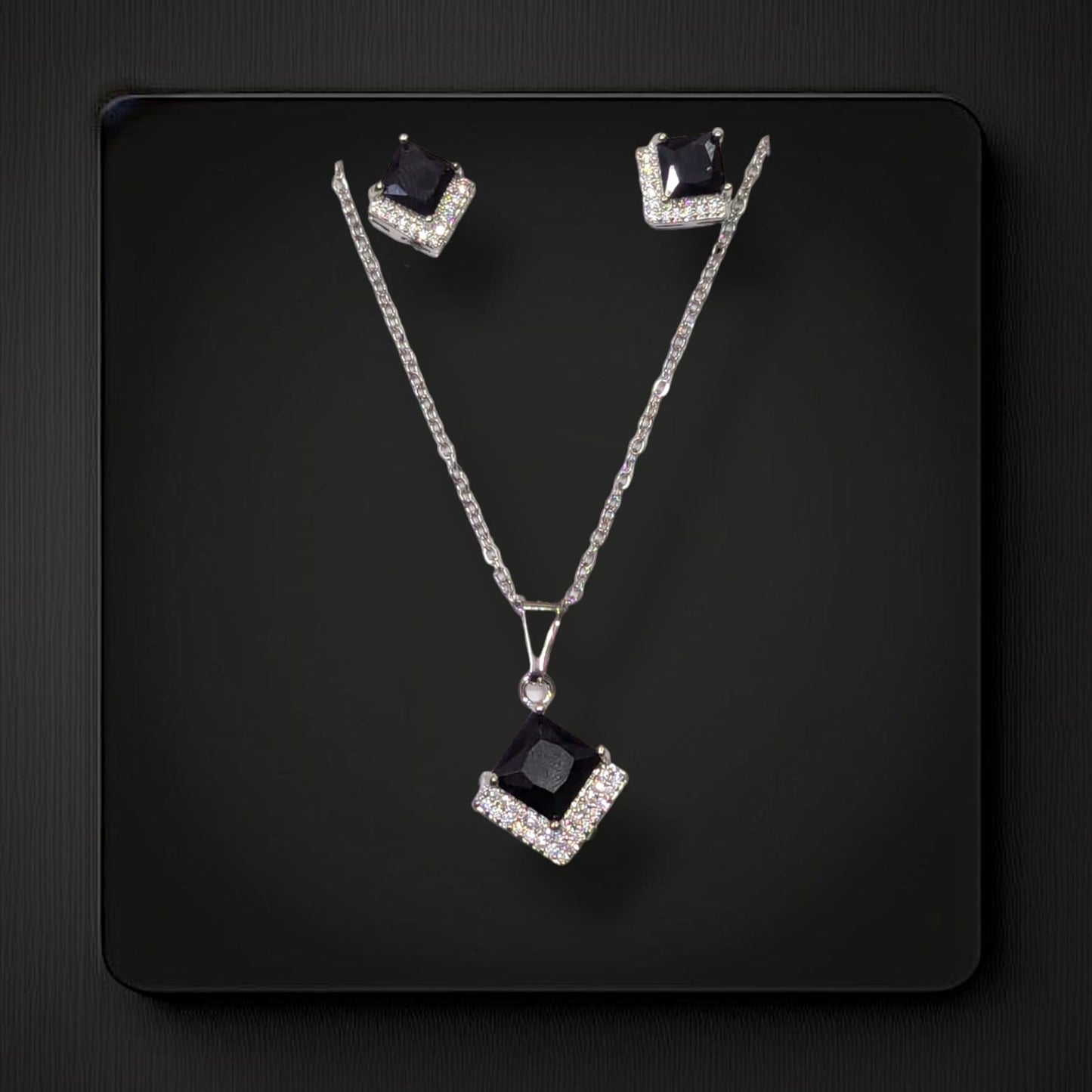 PS06_Black Silver Necklace Set