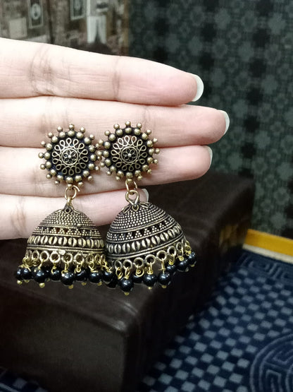 J01_Premium  Golden Black Jhumka